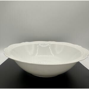Hutschenreuther Vikroria Weis White Scalloped Bavaria Serving Vegetable Bowl 10”
